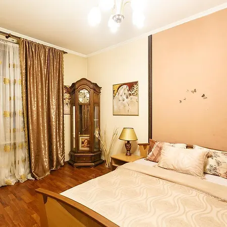 Apartment Karla Marksa Street *