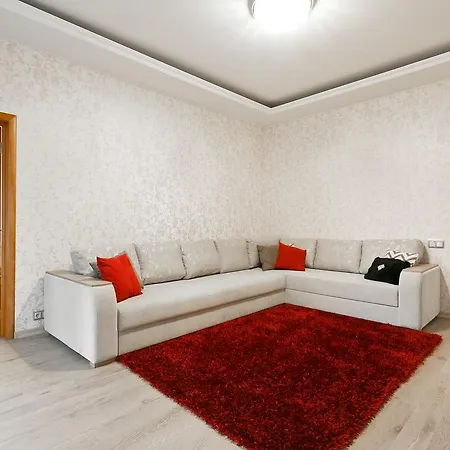 Apartment Karla Marksa Street *