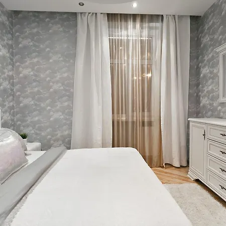 Apartment Karla Marksa Street *