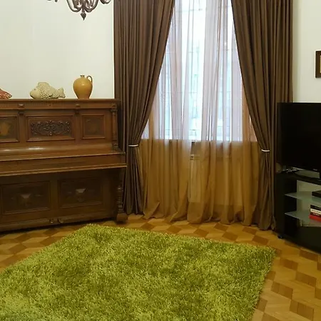 Karla Marksa Street Apartment *